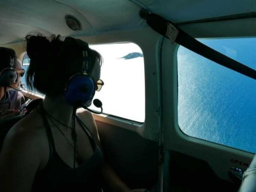 1 Hour Scenic Flight, Tours in Airlie Beach