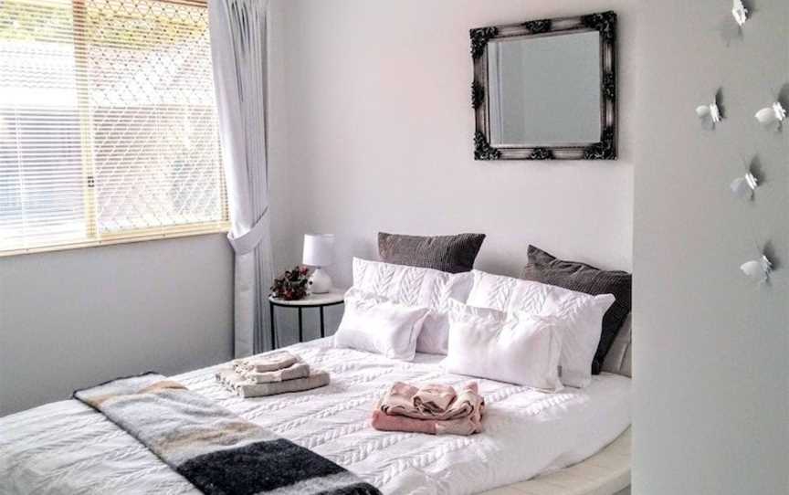 Camelias Boutique Cottage in Dianella, Accommodation in Dianella