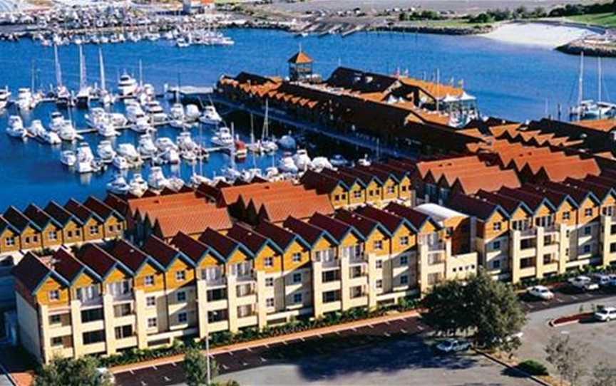 Hillarys Harbour Resort, Accommodation in Hillarys