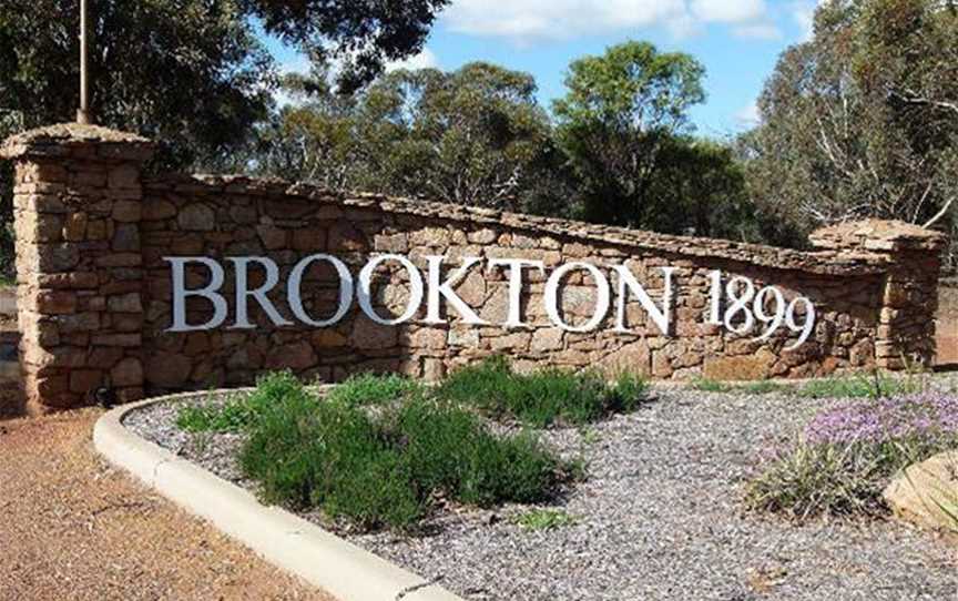Welcome to Brookton 1899 sign