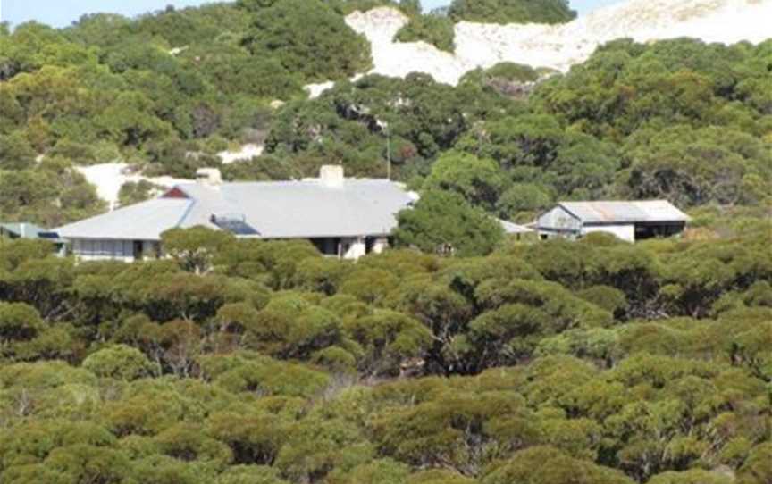 Eyre Bird Observatory, Attractions in Cocklebiddy