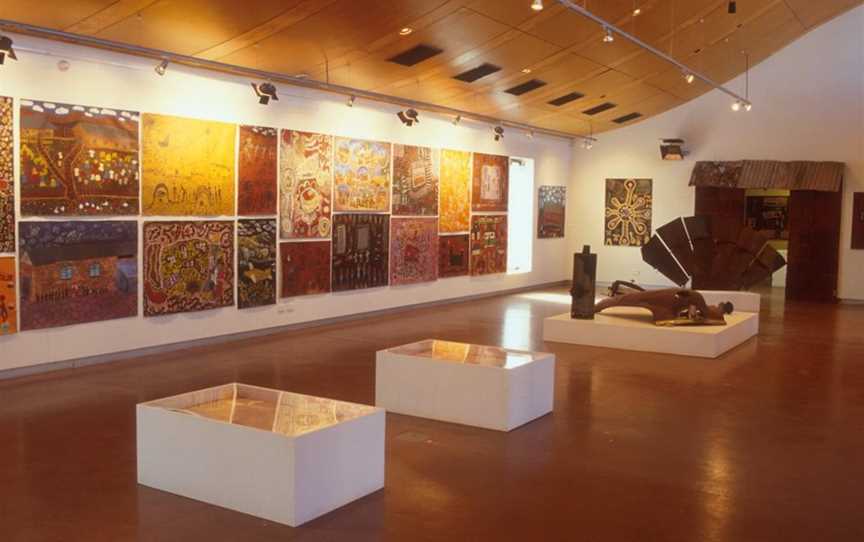 Tjulyuru Arts and Cultural Centre, Attractions in Warburton