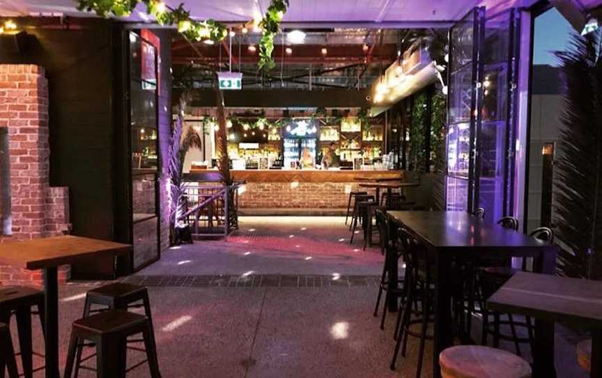 Whitfords Brewing Company by Beerland, Food & Drink in Hillarys