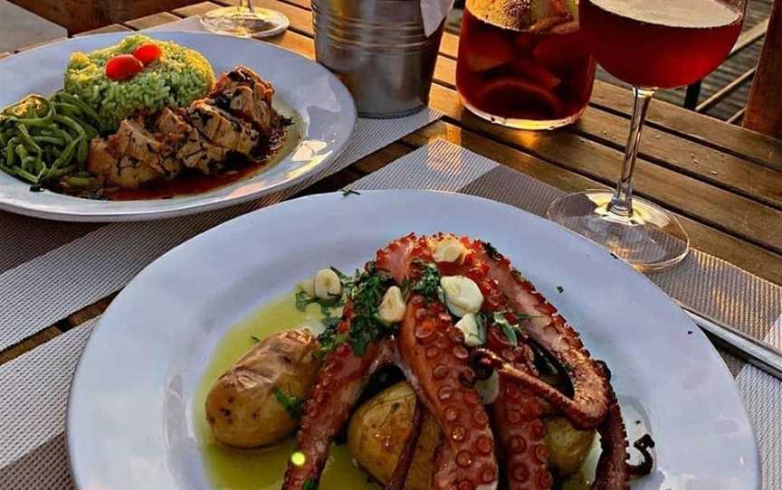 Abrolhos Octopus, Food & Drink in Geraldton