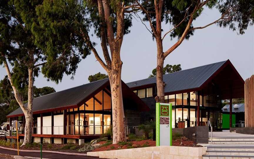 Perth Hills Visitor Centre, Towns & Destinations in Kalamunda