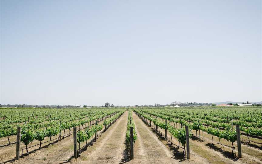 Oakover Grounds, Wineries in Middle Swan