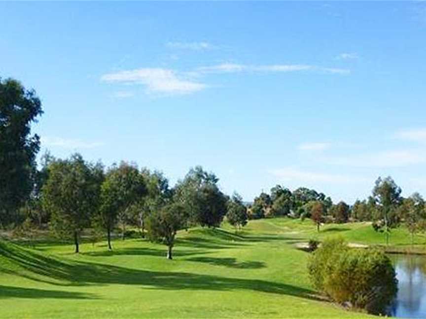 Altone Park Golf Course, Local Facilities in Beechboro