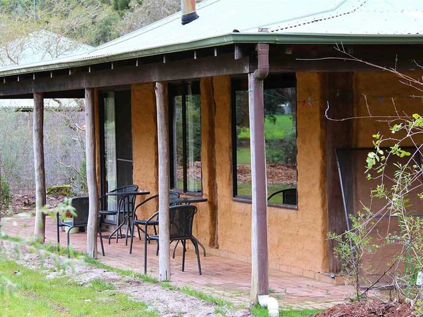 Treenbrook Cottages, Accommodation in Pemberton