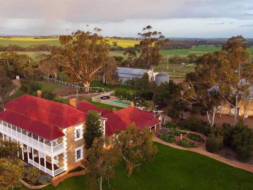Buckland Estate, Accommodation in Buckland