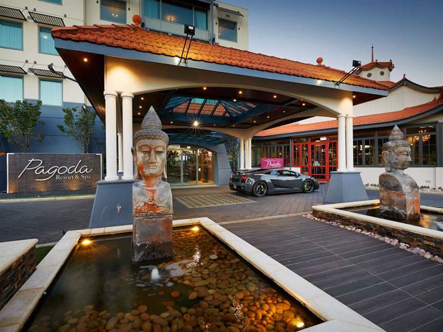 Pagoda Resort & Spa, Accommodation in Como