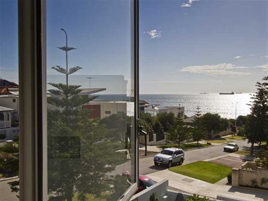 Cottesloe Beach House Stays, Accommodation in Cottesloe