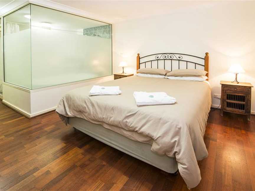 2 bedroom spa unit master bedroom