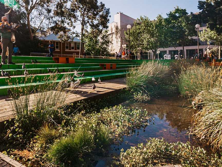 Urban Wetland, Attractions in Perth