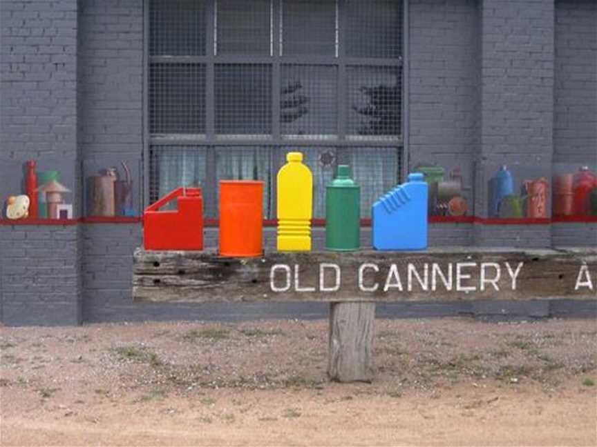 The Old Cannery Arts Centre, Attractions in Esperance