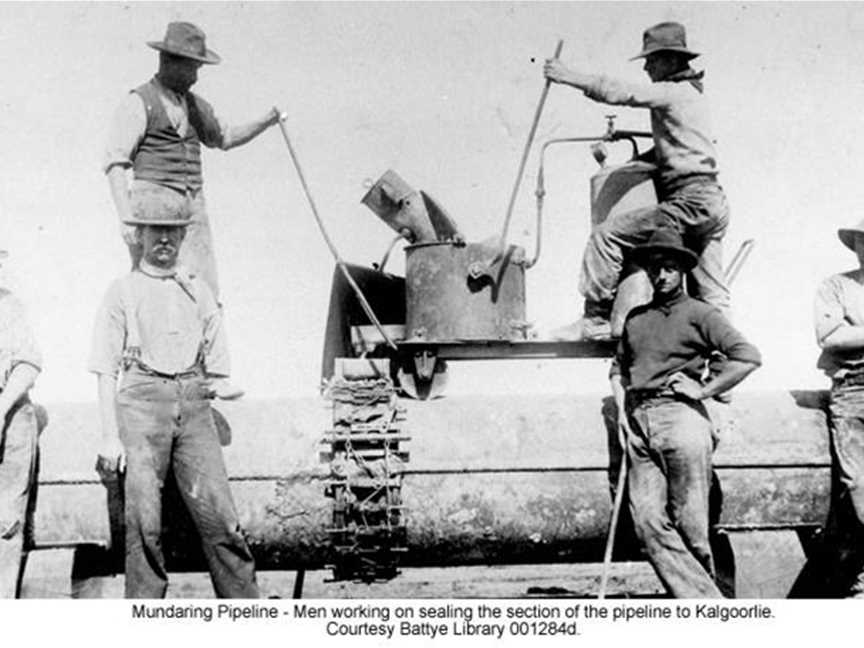 Mundaring Pipeline - Photo Courtesy Battye Library 001284d