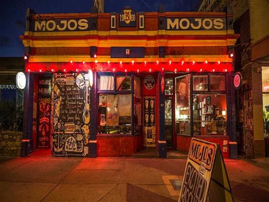 Mojo's Bar, Food & Drink in North Fremantle