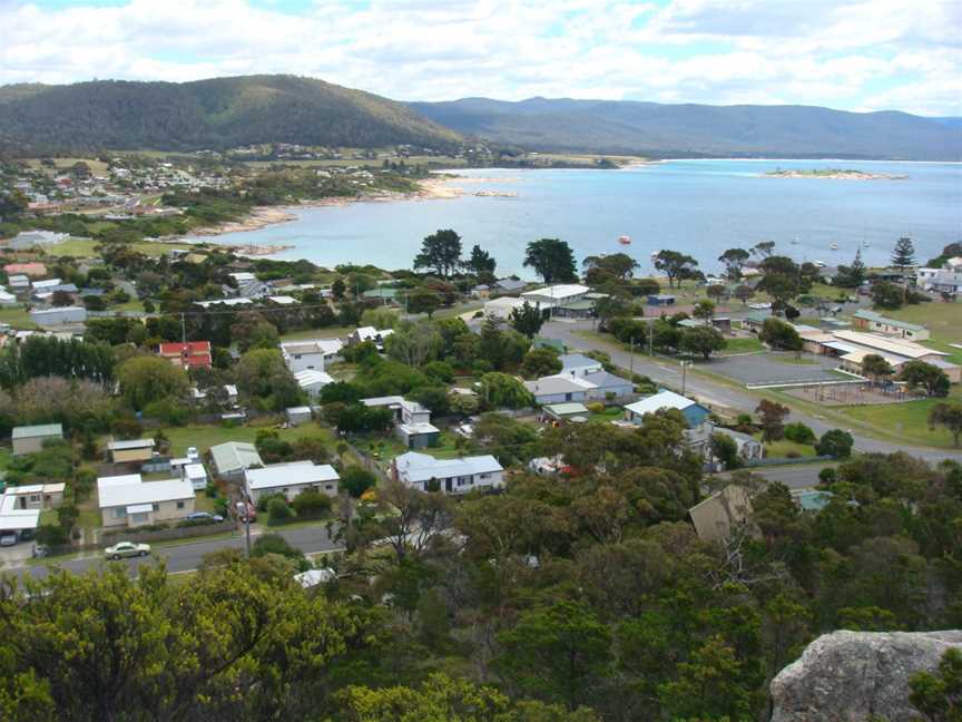 Tasmania bicheno town view.jpg