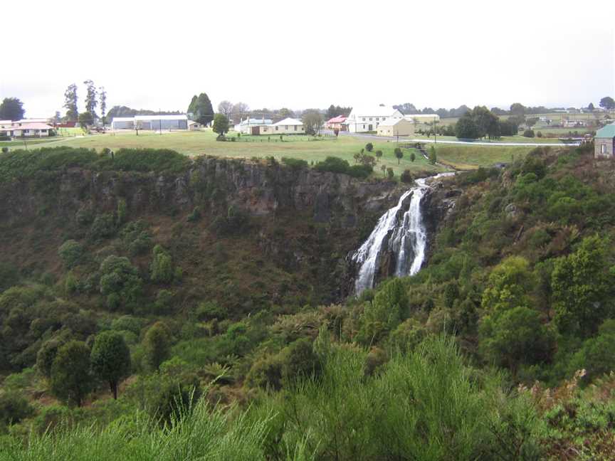 Waratah Falls.jpg