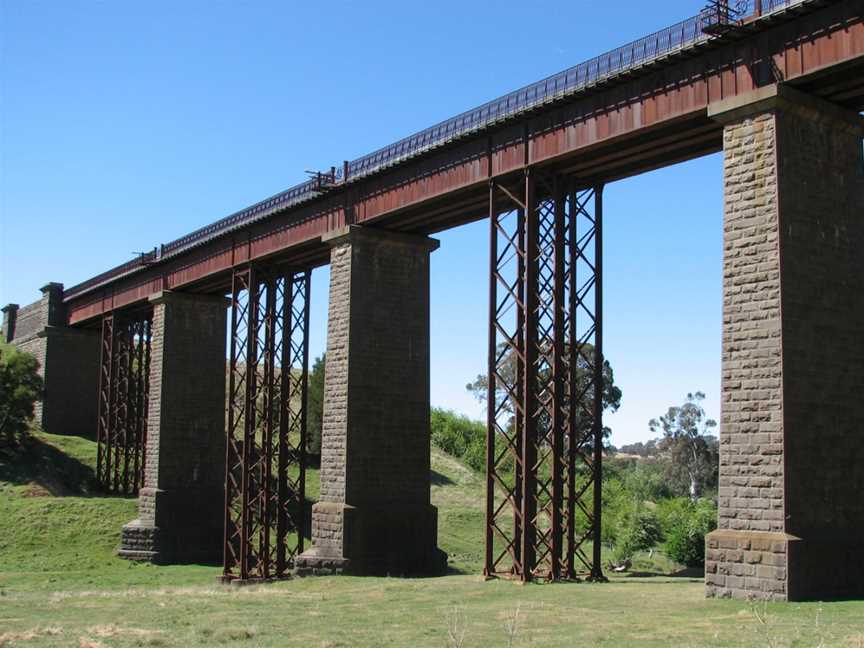Taradale Viaduct.jpg