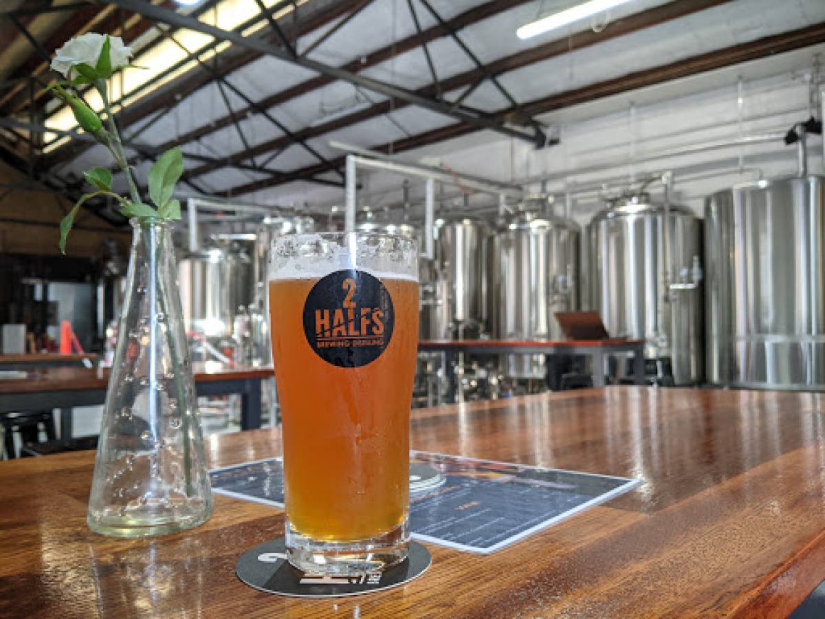 2 Halfs Brewing & Distilling photo