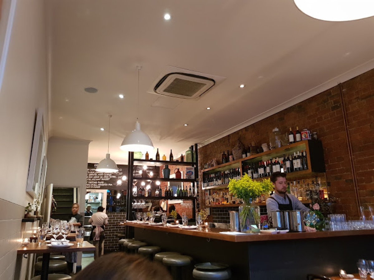 Anada Bar & Restaurant