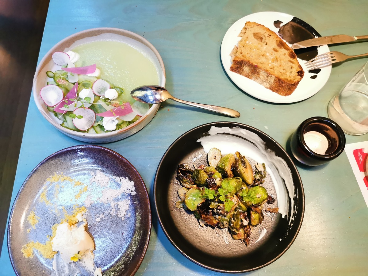 Alibi Bar & Kitchen photo