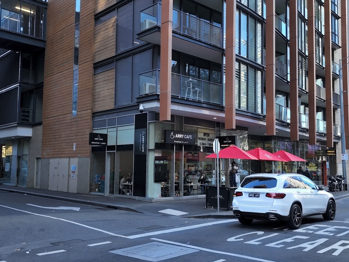 Arry cafe photo