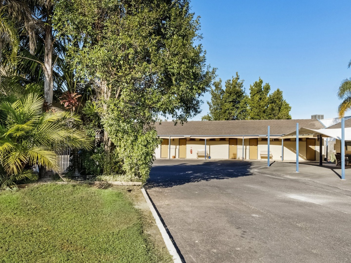 Big Windmill Corporate & Family Motel