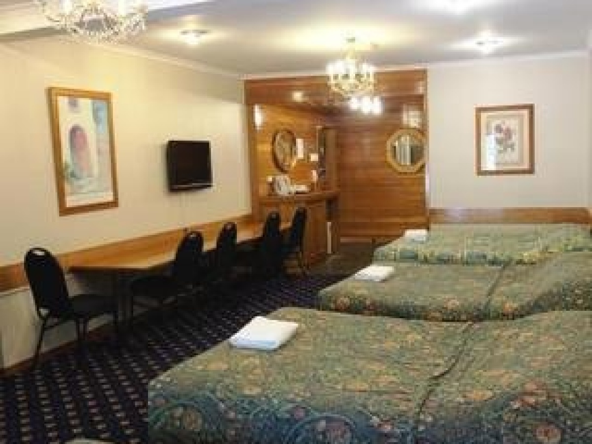 Ascot Motor Inn, Wahroonga