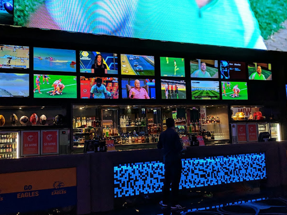 Crown Sports Bar