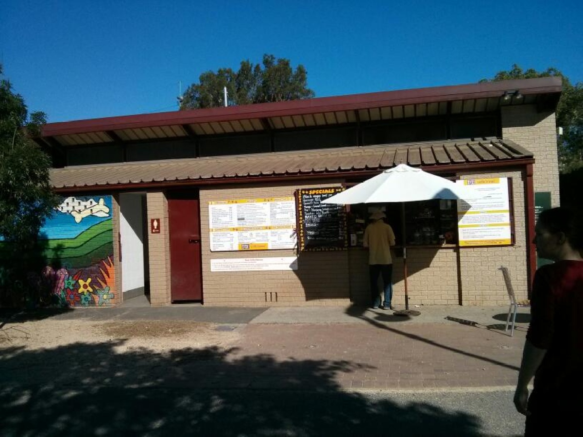 Cafe Bones
