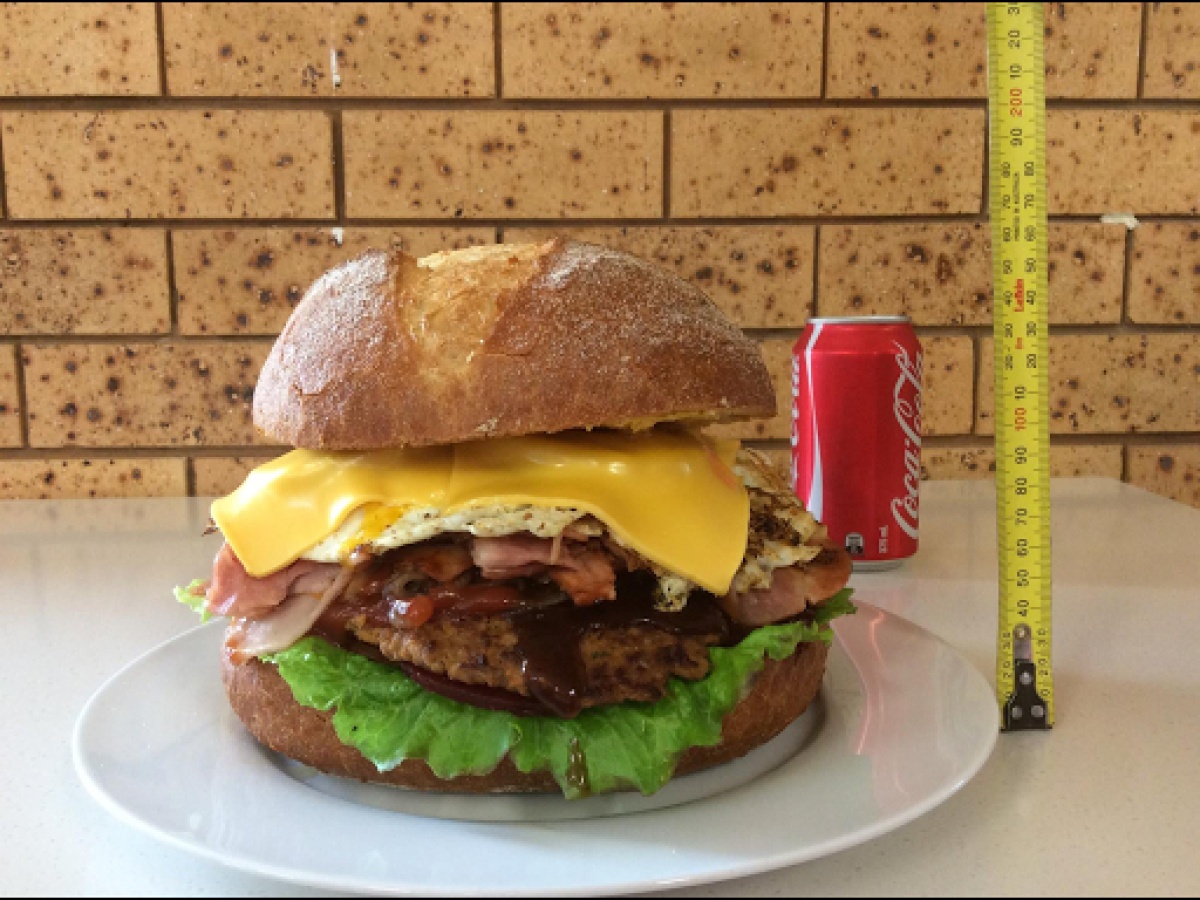 Burgie’s Burger Bar & Cafe