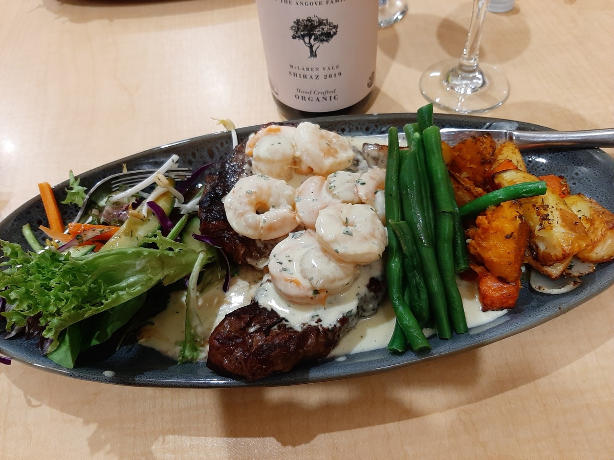 Chill ‘n’ Grill Licensed Restaurant
