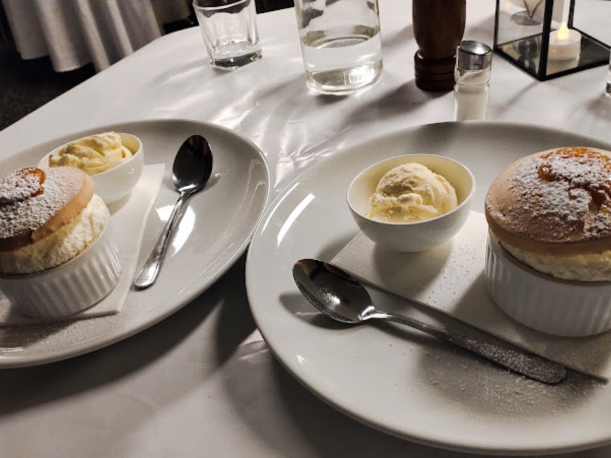 Cafe Romantica
