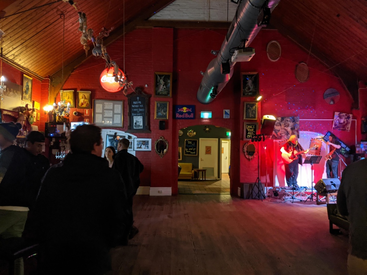 Beav’s Bar