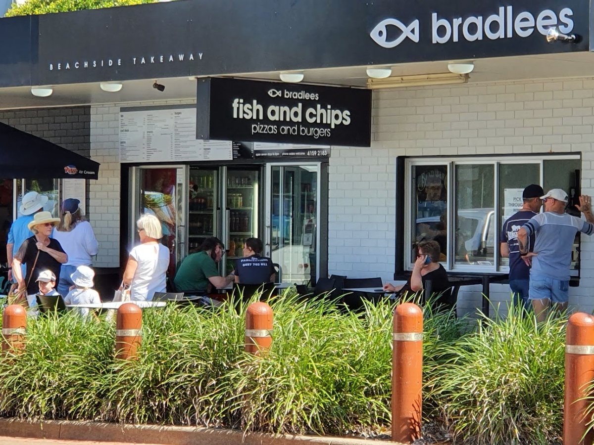 Bradlees Beachside Takeaway