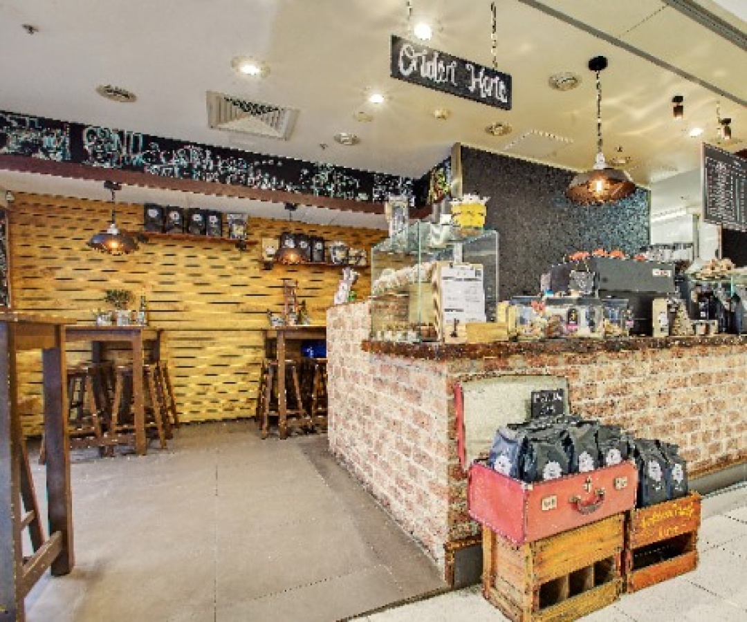 Cabana Cafe & Creperie