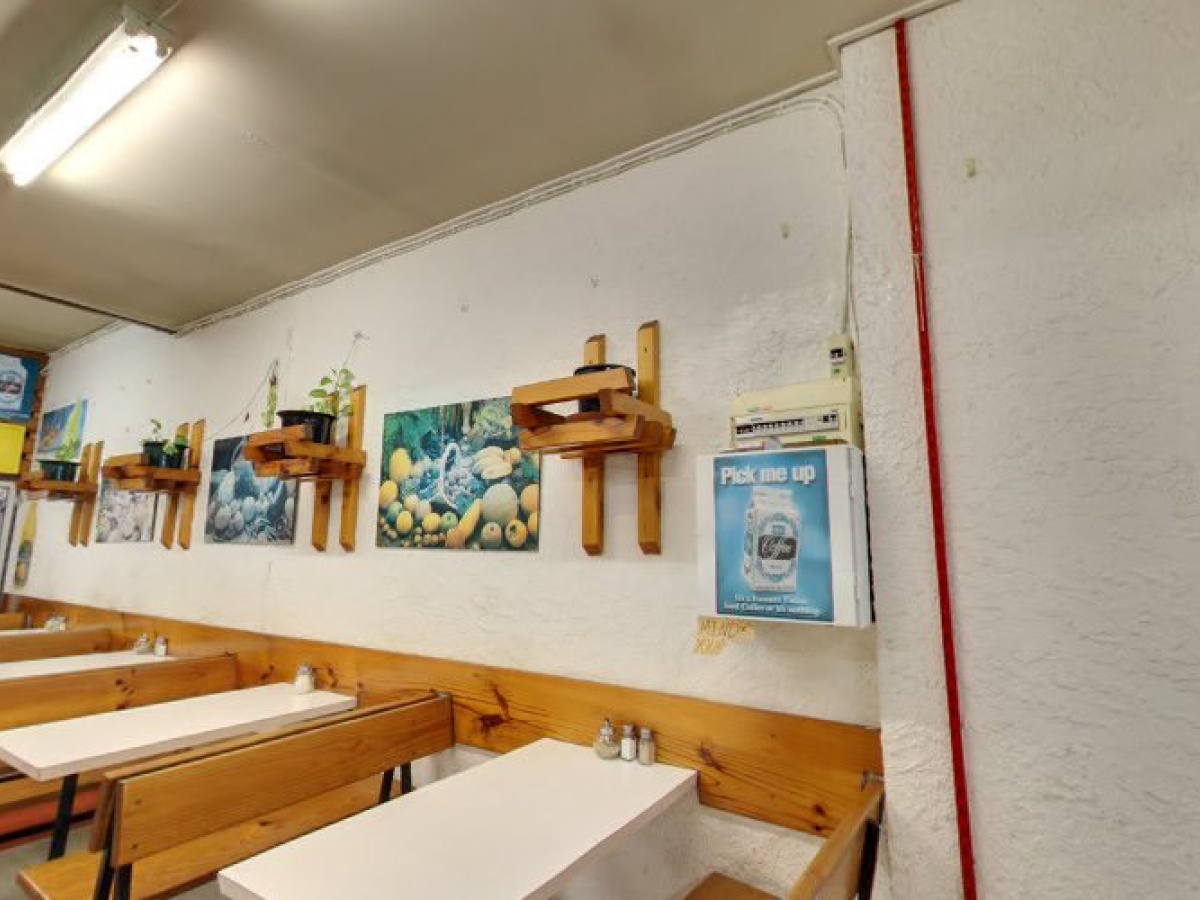 Cafe 99