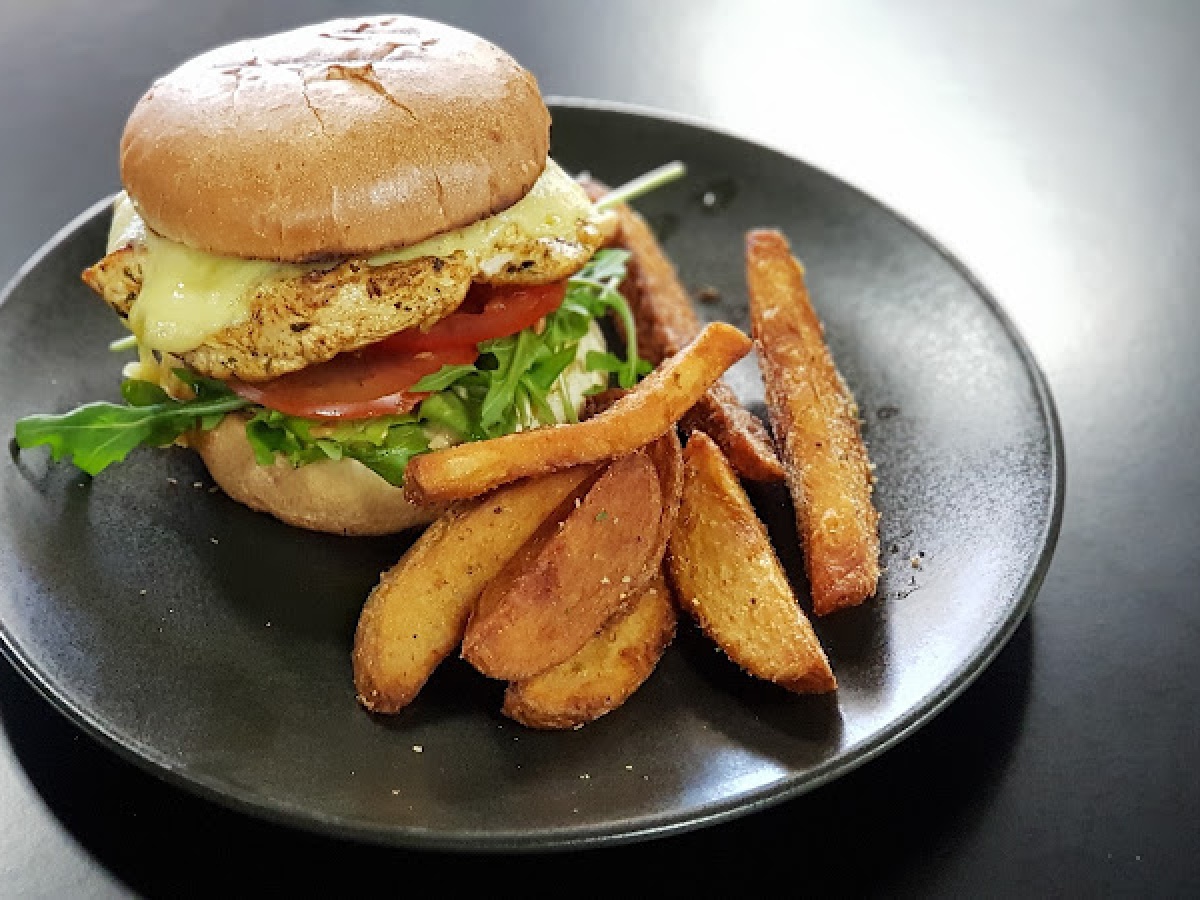 CORNERSTONE Cafe / Deli with groceries
