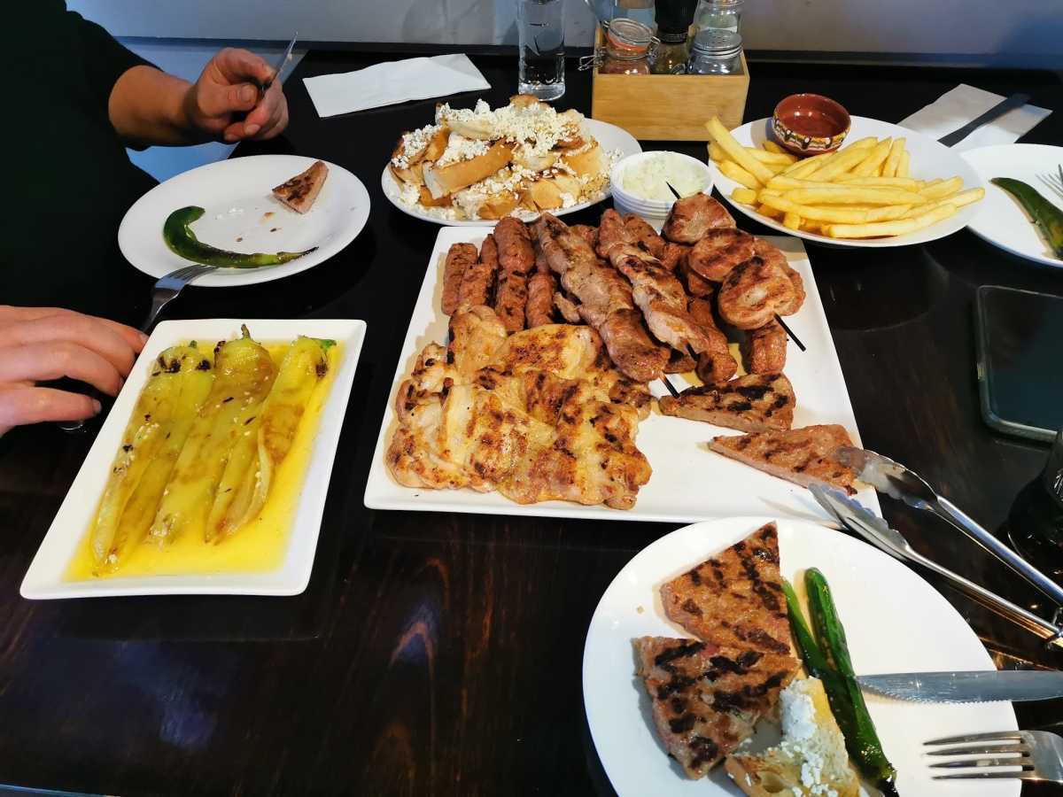 D.D’s Charcoal Grill