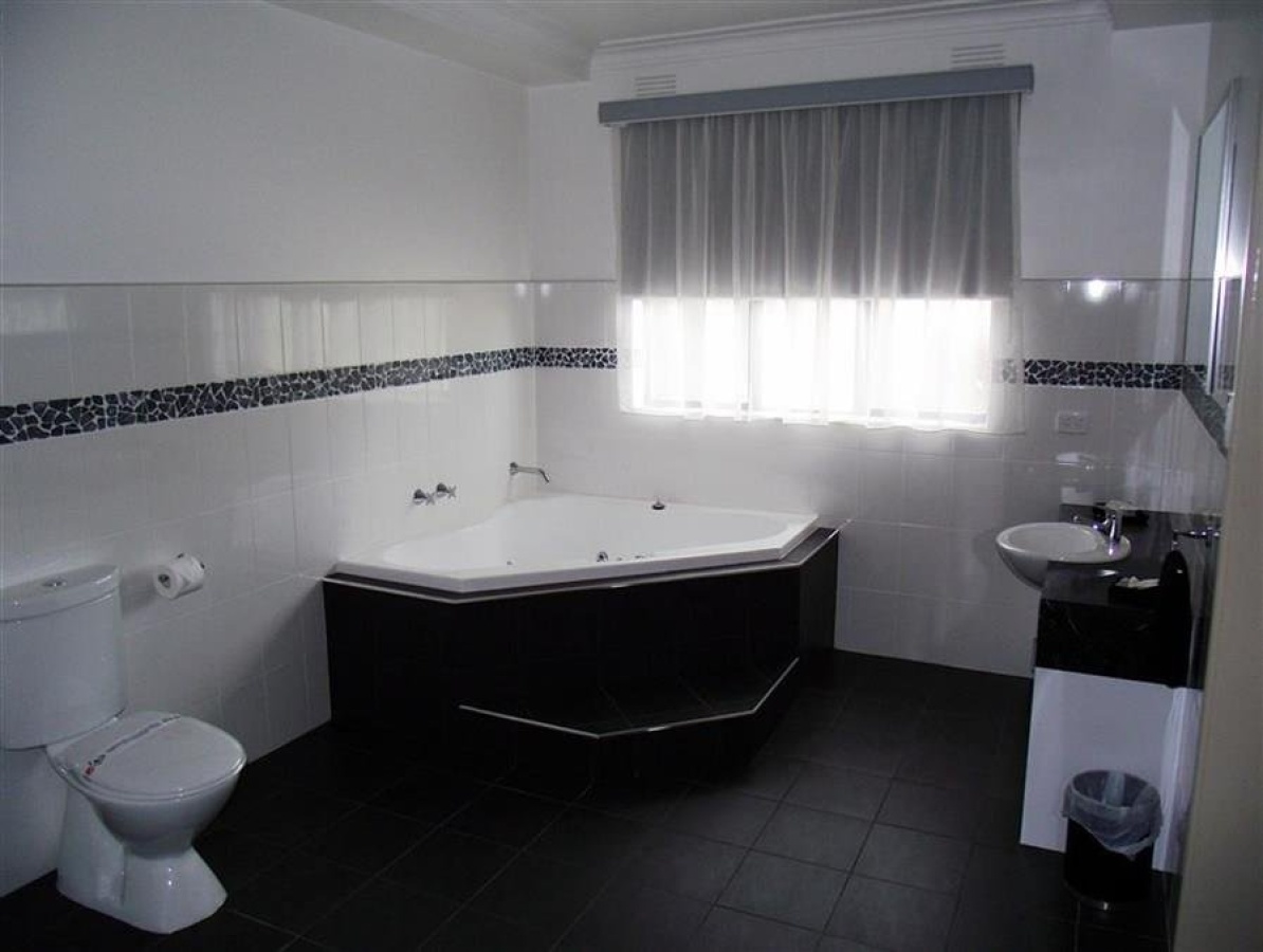 503 On Princes Drive Motel photo