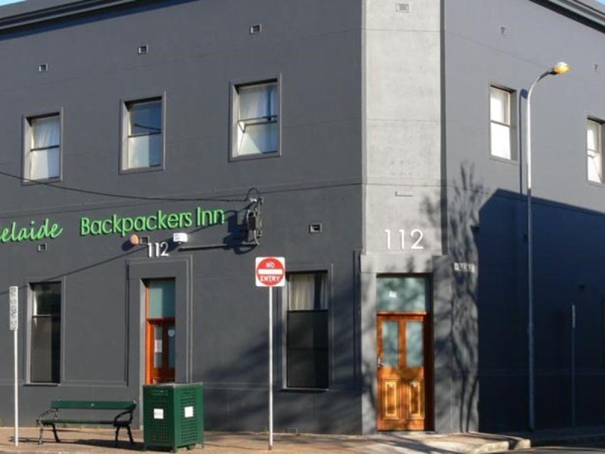 Adelaide Backpackers Inn photo