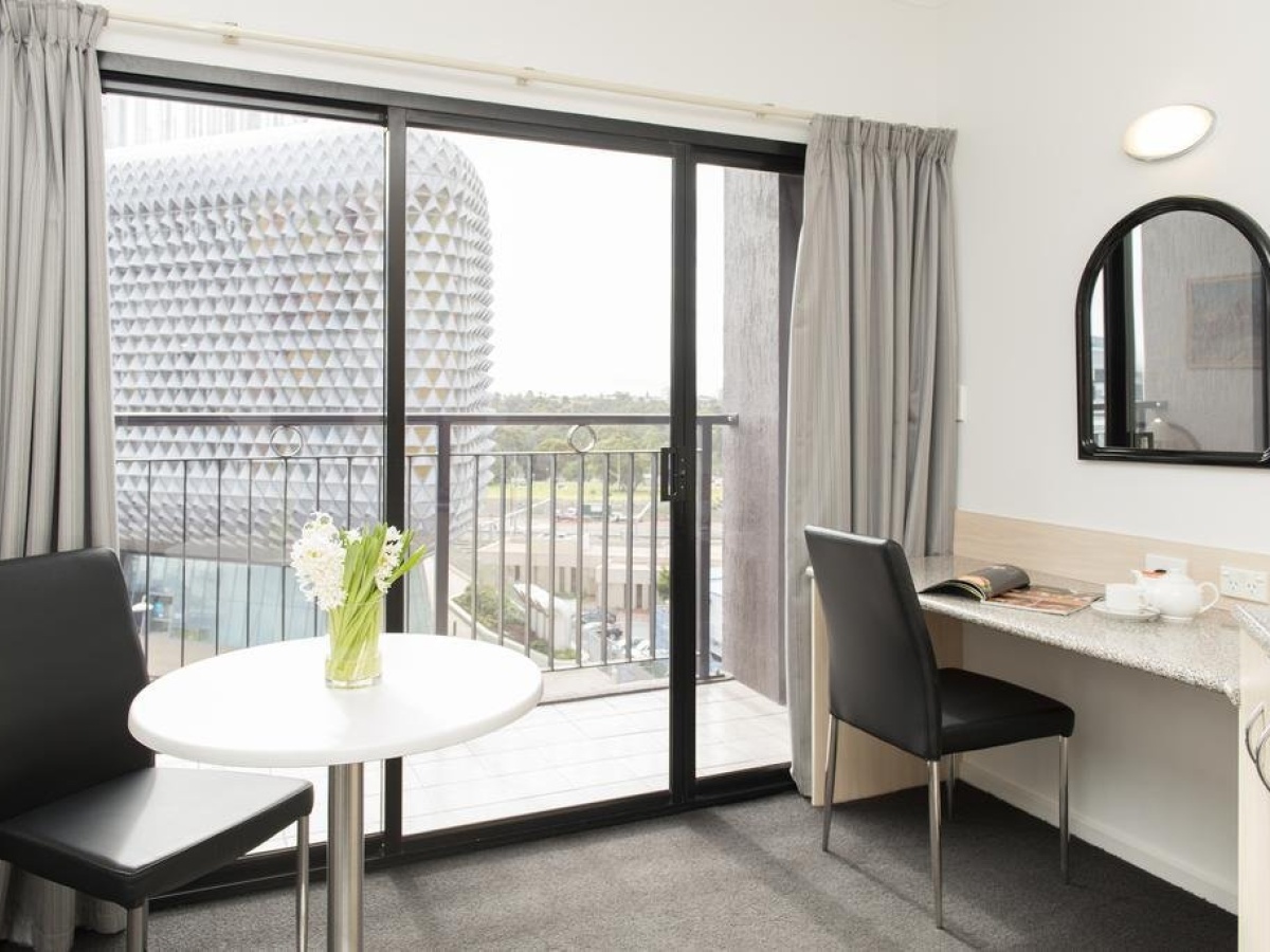 Adelaide Riviera Hotel photo