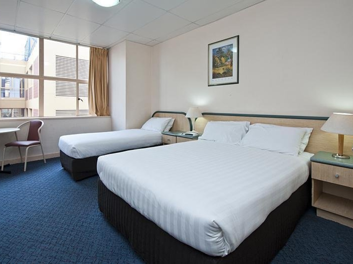 Adelaide Riviera Hotel photo