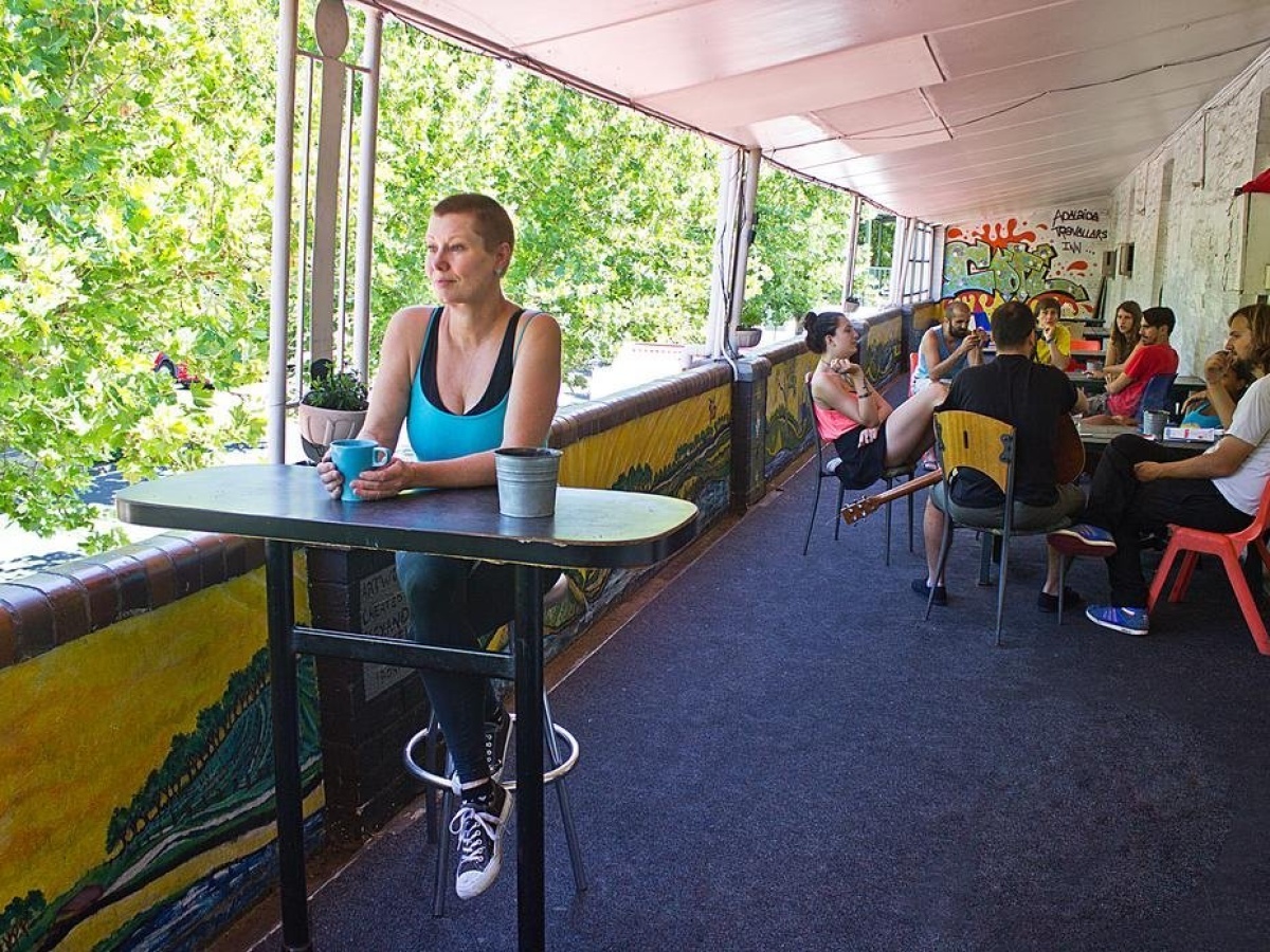Adelaide Travellers Inn Backpackers Hostel photo