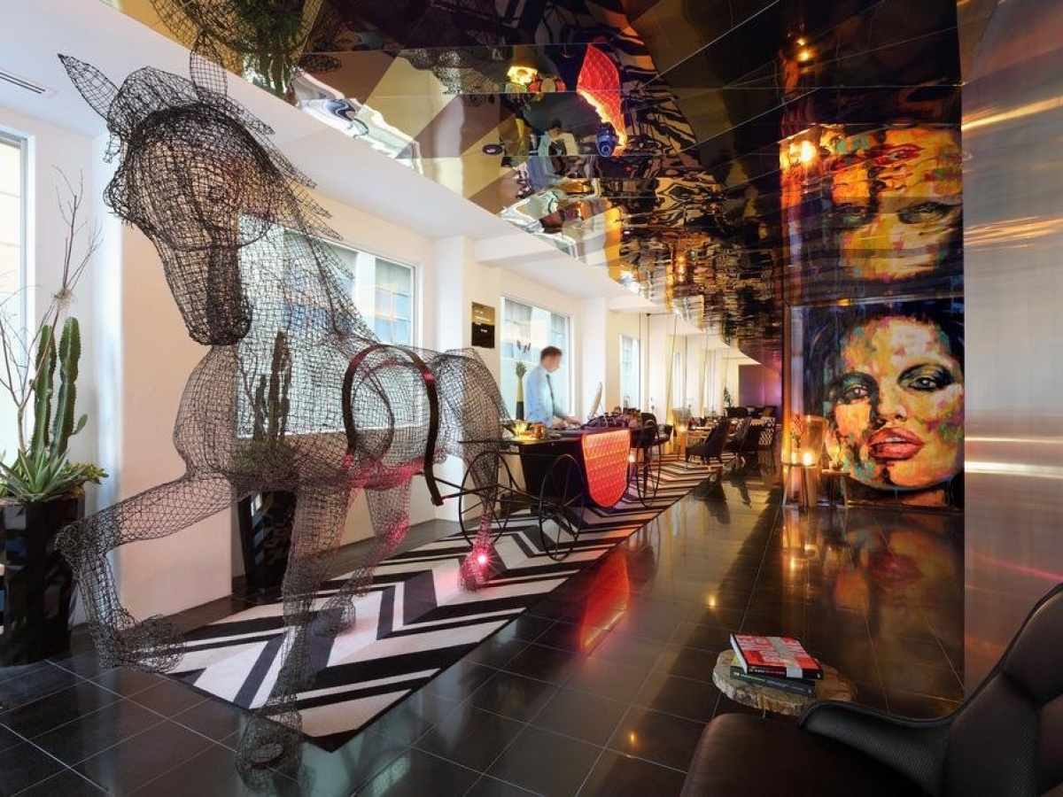 Adelphi Hotel photo