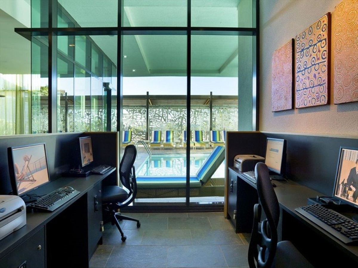 Adina Apartment Hotel Darwin Waterfront photo