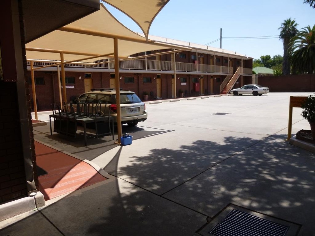 Albury Regent Motel photo