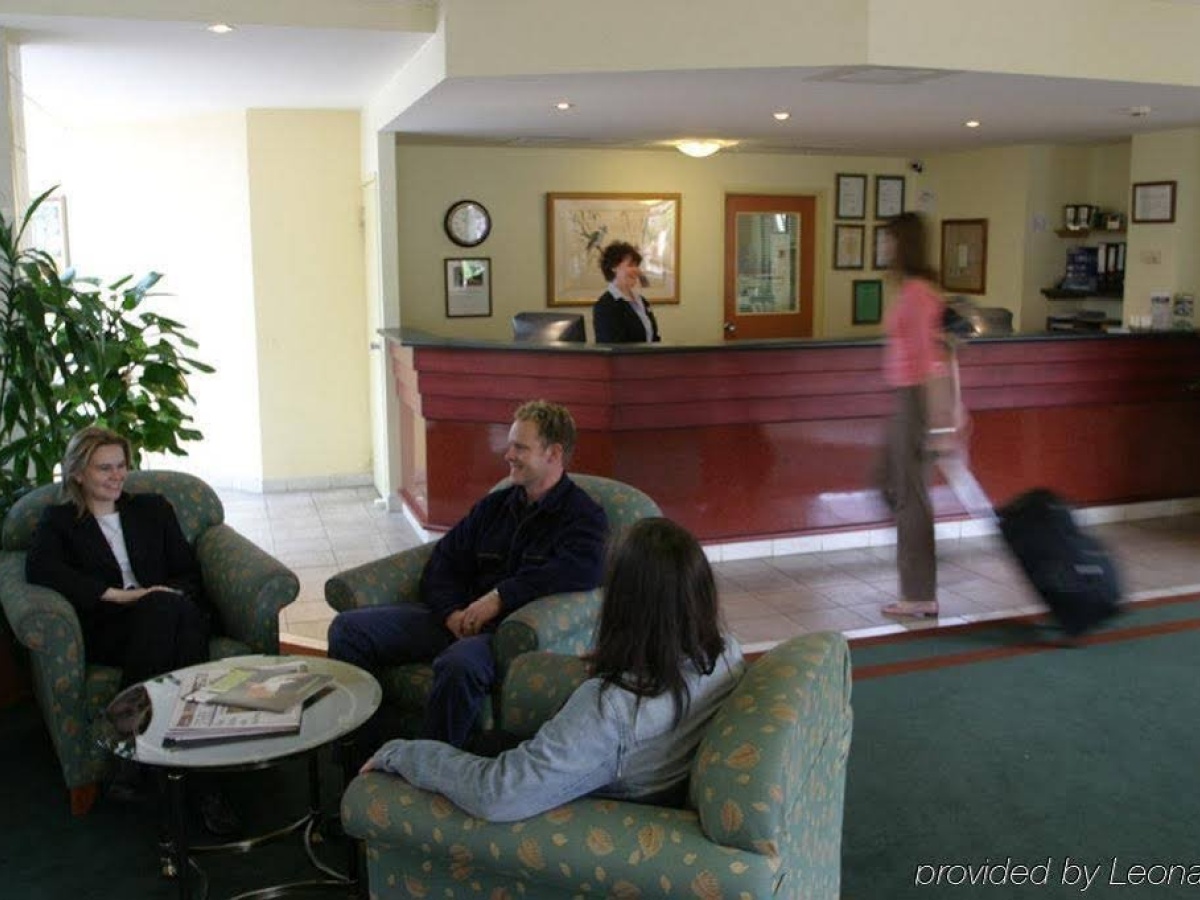 Alpha Hotel Canberra photo