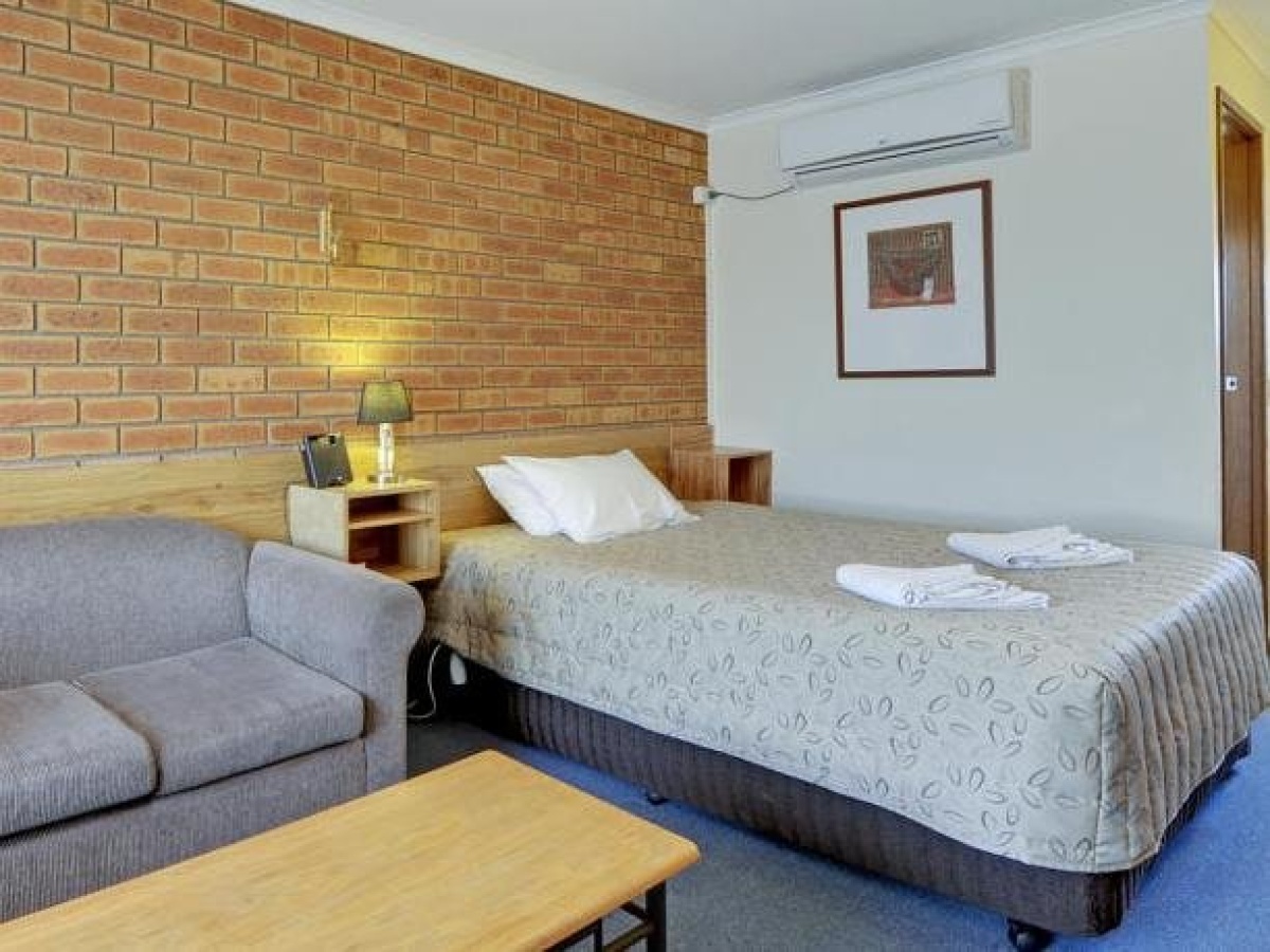 Always Welcome Motel photo